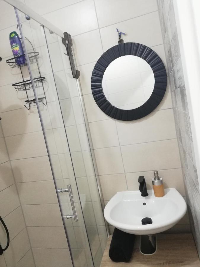 Studio Apartman Noa Rijeka Buitenkant foto
